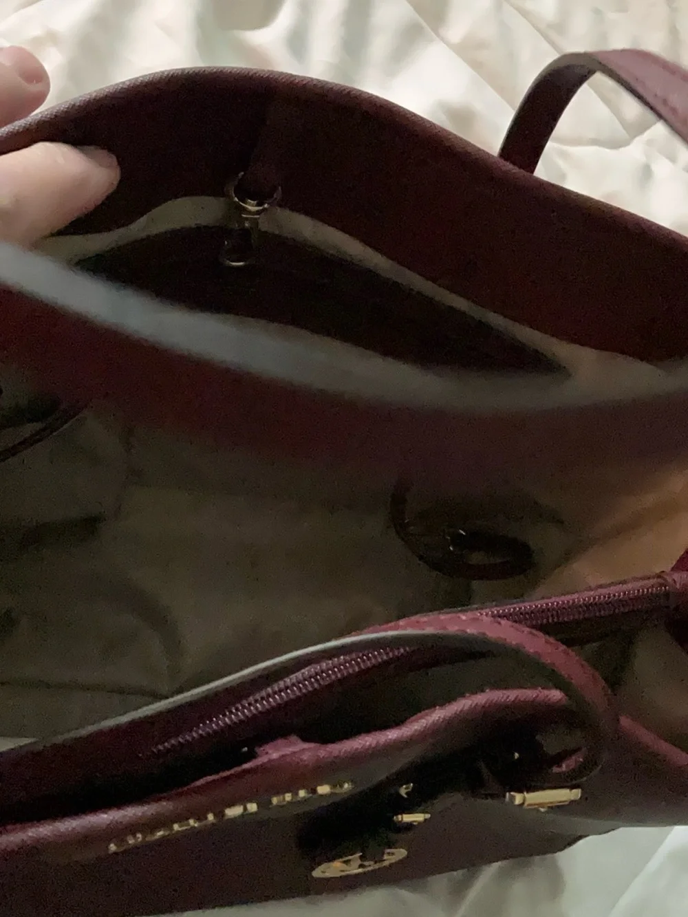 Michael Kors tore handbag - Picture 5 of 11